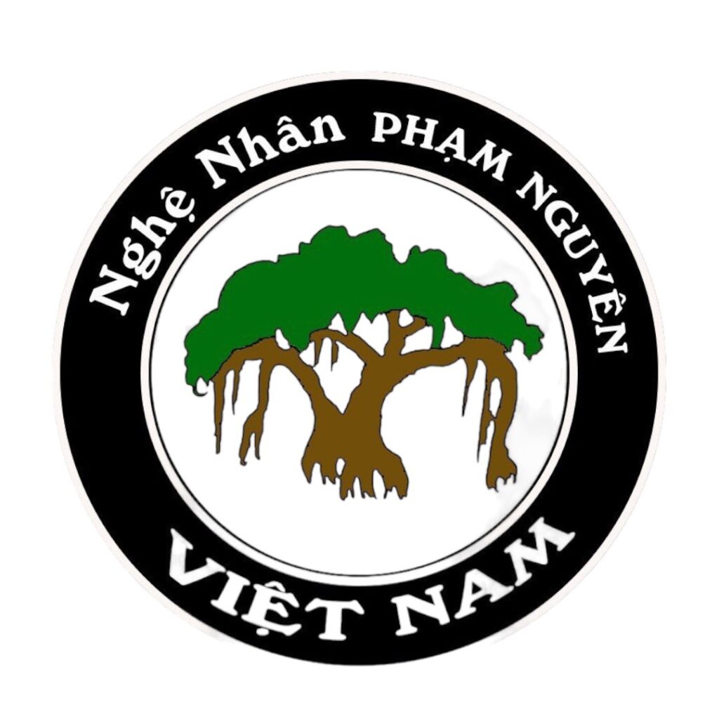 Gốm Sứ Nghệ Nhân Phạm Nguyên Việt Nam